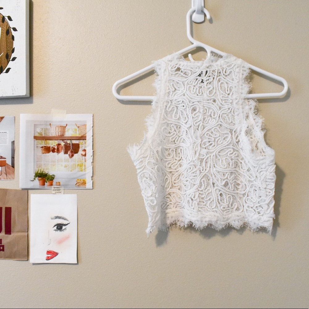 Windsor Lace Crop Top - Picture 2 of 7